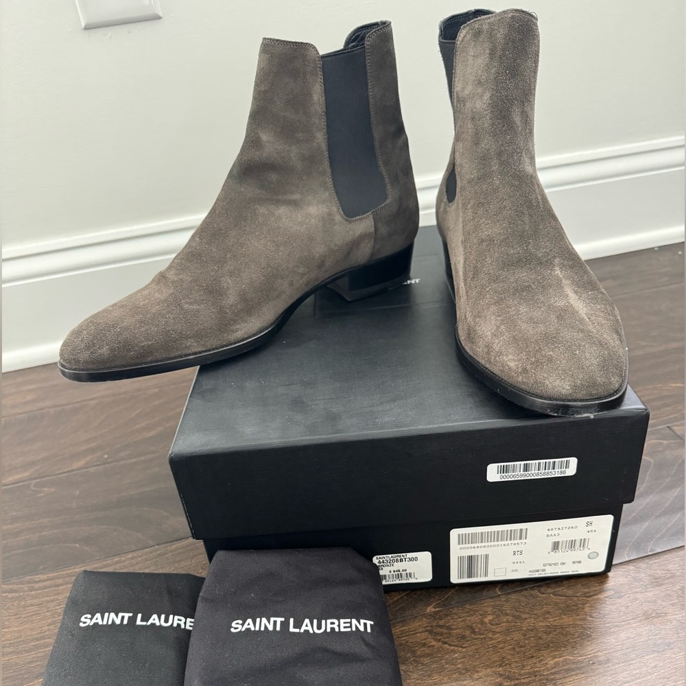 Saint Laurent Men's Taupe Bronze Suede Chelsea Boots size 43